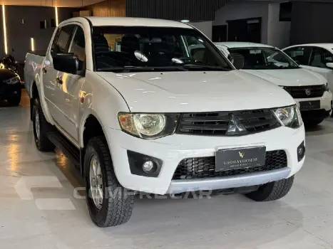 Mitsubishi L200 TRITON  3.2 GLX 4X4 CD 16V TURBO INTERCOLER DIESEL 4P M 4 portas