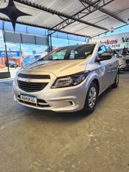 CHEVROLET ONIX HATCH Joy 1.0 8V Flex 5p Mec. 4 portas