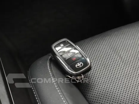 HILUX SW4 - 2.8 D-4D TURBO SRX 4X4 AUTOMÁTICO