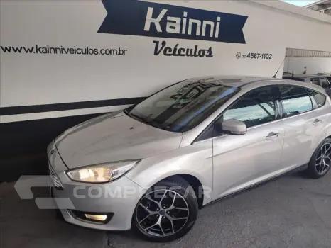 FORD FOCUS 2.0 Titanium Plus Sedan 16V 4 portas
