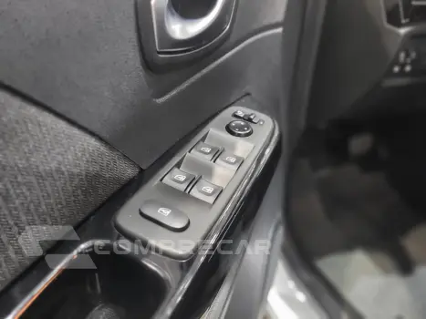 CAPTUR Intense 1.3 TB 16V Flex 5p Aut.