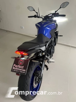 MT 09