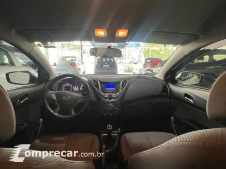 HB20S - 1.6 COMFORT PLUS 16V 4P MANUAL