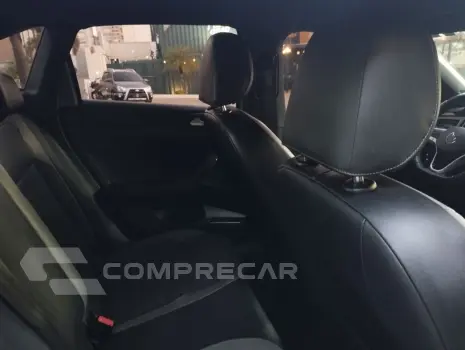 Nivus 1.0 4P FLEX 200 TSI HIGHLINE TURBO AUTOMÁTICO