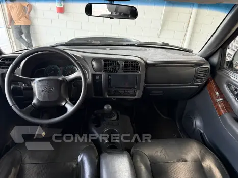 S10 2.4 MPFI Executive 4X2 CD 8V