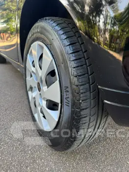 Onix 1.4 LT