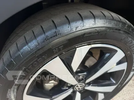 Nivus Highline 1.0 200 TSI Flex Aut.