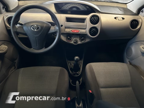 ETIOS 1.5 X Sedan 16V