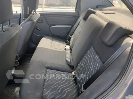 LOGAN Authentique Hi-Flex 1.0 16V 4p