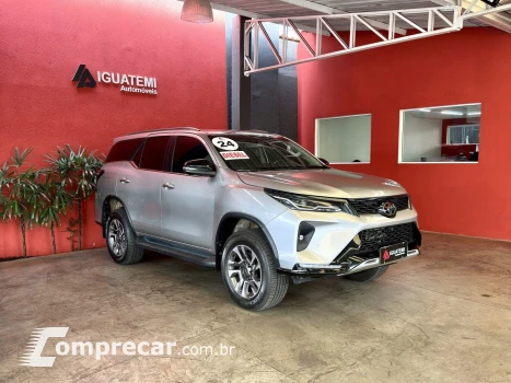 HILUX SW4 2.8 D-4D TURBO DIESEL SRX PLATINUM 7L 4X4 AUTOMÁTI