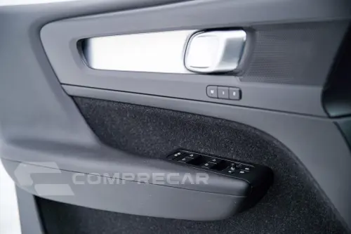 XC 40 T-5 MOMENTUM 2.0 252cv AWD