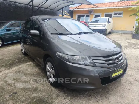 CITY 1.5 DX Sedan 16V