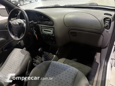 COURIER - 1.6 L 8V MANUAL