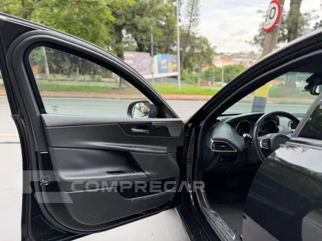 Xe 2.0 16V Si4 Turbo Gasolina R-Sport 4P Automático