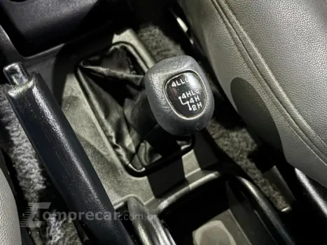 PAJERO TR4 2.0 4X4 16V 131CV GASOLINA 4P MANUAL