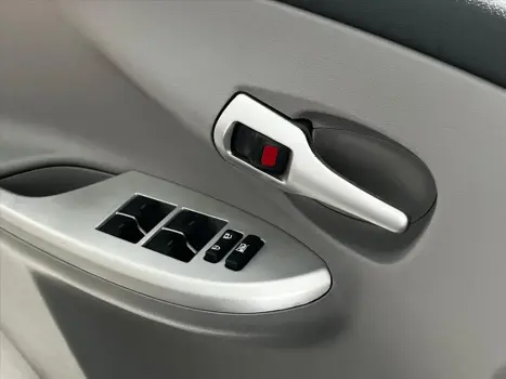 COROLLA 2.0 XEI 16V FLEX 4P AUTOMÁTICO