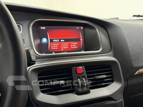 V40 2.0 T4 MOMENTUM GASOLINA 4P AUTOMÁTICO