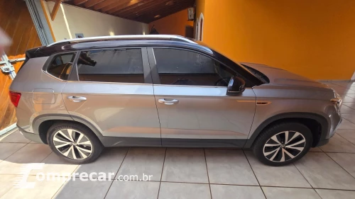 TAOS 1.4 250 TSI Highline