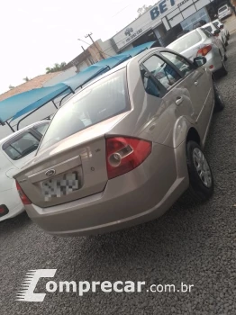 Fiesta Sedan 1.6 4P FLEX
