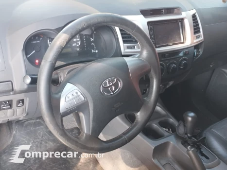Toyota HILUX 2.7 SR 4X2 CD 16V 4 portas