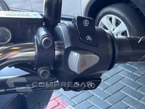 PCX 160 DLX ABS