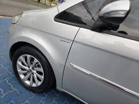 IDEA 1.6 MPI ESSENCE 16V FLEX 4P AUTOMATIZADO