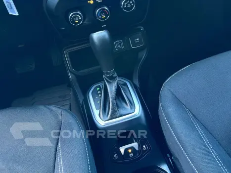 RENEGADE 1.3 T270 TURBO FLEX AT6