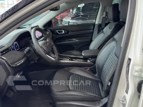 COMMANDER 1.3 T270 TURBO FLEX LIMITED AT6