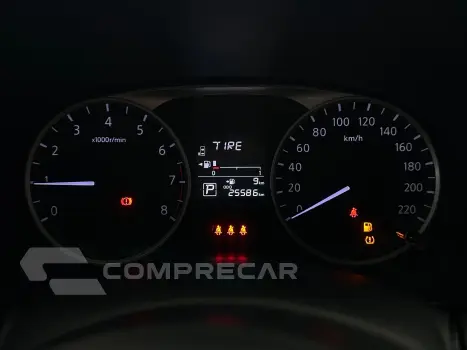 KICKS Active 1.6 16V Flex Aut.