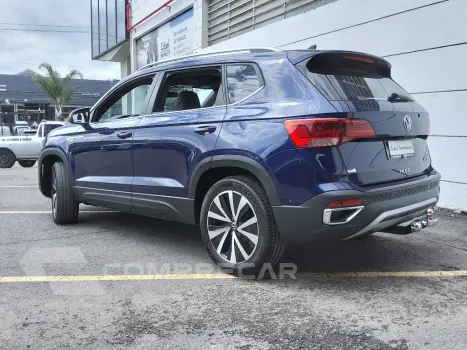 TAOS 1.4 250 TSI TOTAL FLEX HIGHLINE AUTOMÁTICO