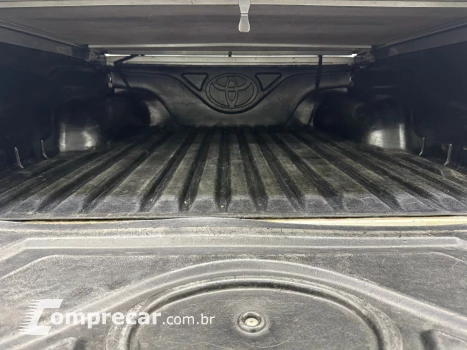 HILUX 2.4 4X4 CD 8V