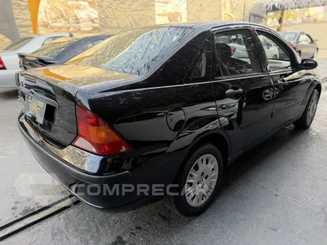 FOCUS 1.6 GLX SEDAN 8V FLEX 4P MANUAL