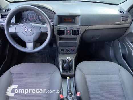 VECTRA 2.0 MPFI Expression 8V