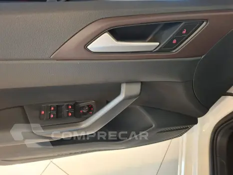 Virtus 1.0 4P 200 TSI FLEX HIGHLINE AUTOMÁTICO