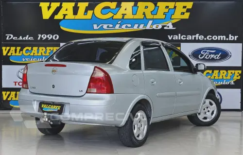 CORSA 1.4 MPFI Premium Sedan 8V