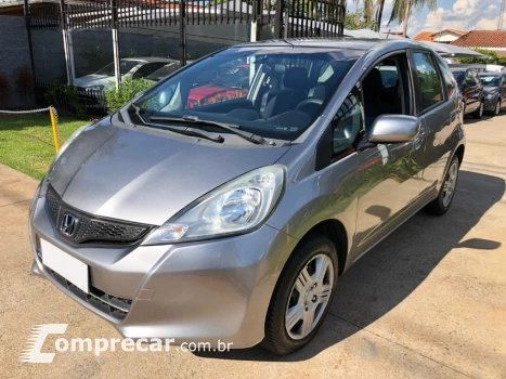 Honda FIT 1.4 DX 16V 4 portas