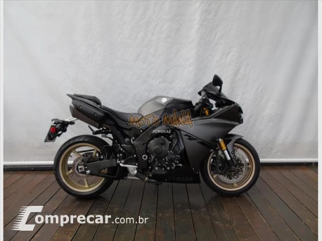 YZF R1