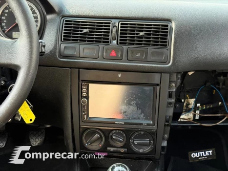 GOLF 1.6 MI 8V FLEX 4P MANUAL