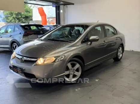 HONDA CIVIC - 1.8 LXS 16V 4P MANUAL 4 portas