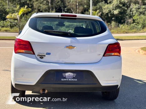 Onix 1.4 LT SPE/4 (Aut)