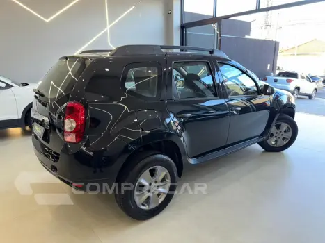 DUSTER 1.6 Expression 4X2 16V