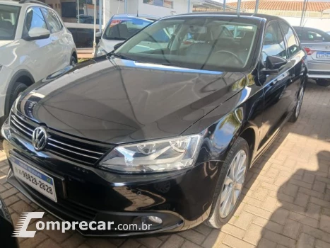 JETTA - 2.0 COMFORTLINE 4P TIPTRONIC