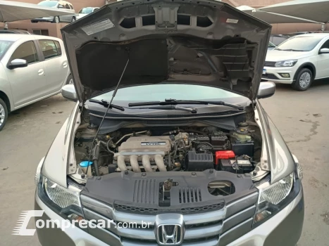 CITY 1.5 LX Sedan 16V