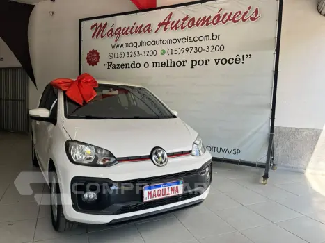 Volkswagen UP 1.0 170 TSI Connect 4 portas