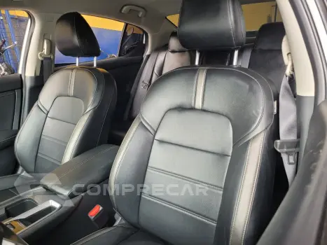 Sentra Advance 2.0 16V Aut.