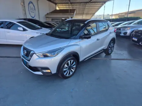 NISSAN KICKS SL 1.6 16V FlexStar 5p Aut. 4 portas