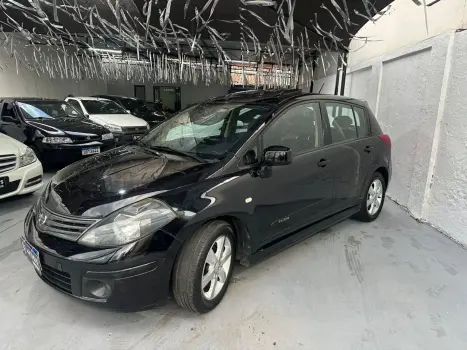 NISSAN TIIDA SL 1.8/1.8 Flex 16V  Mec. 4 portas