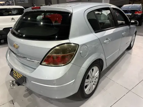 VECTRA 2.0 MPFI GT HATCH 8V FLEX 4P MANUAL