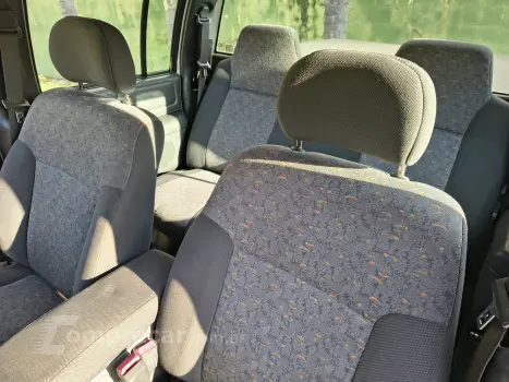 S10 2.4 MPFI Advantage 4X2 CD 8V