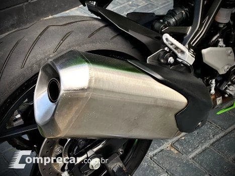 NINJA ZX-4R